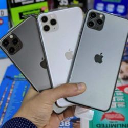 Like New Condition iPhone 11 Pro max 64Gb Unlocked