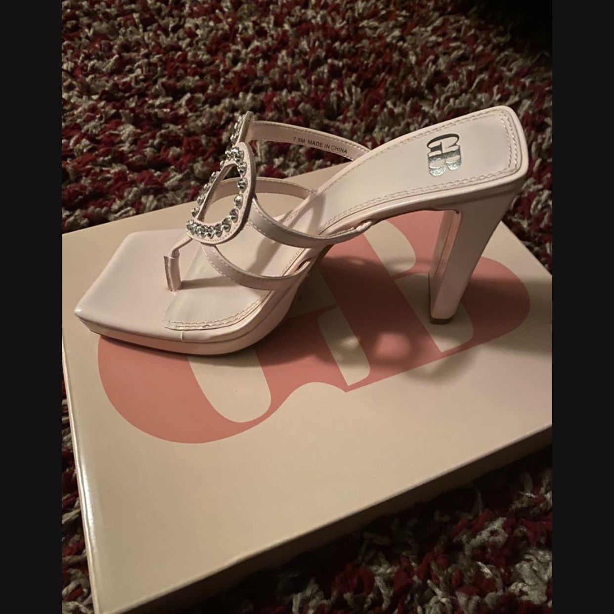 Wedges With Bling Sz 8 for Sale in Louisville, KY - OfferUp