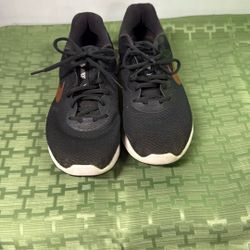 Women’s Nike shoes