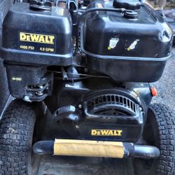 Pressure Washer "DeWalt"