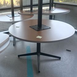 Commercial Grade Round Tables Break Room Confrence Meeting Training Event Office Furniture 