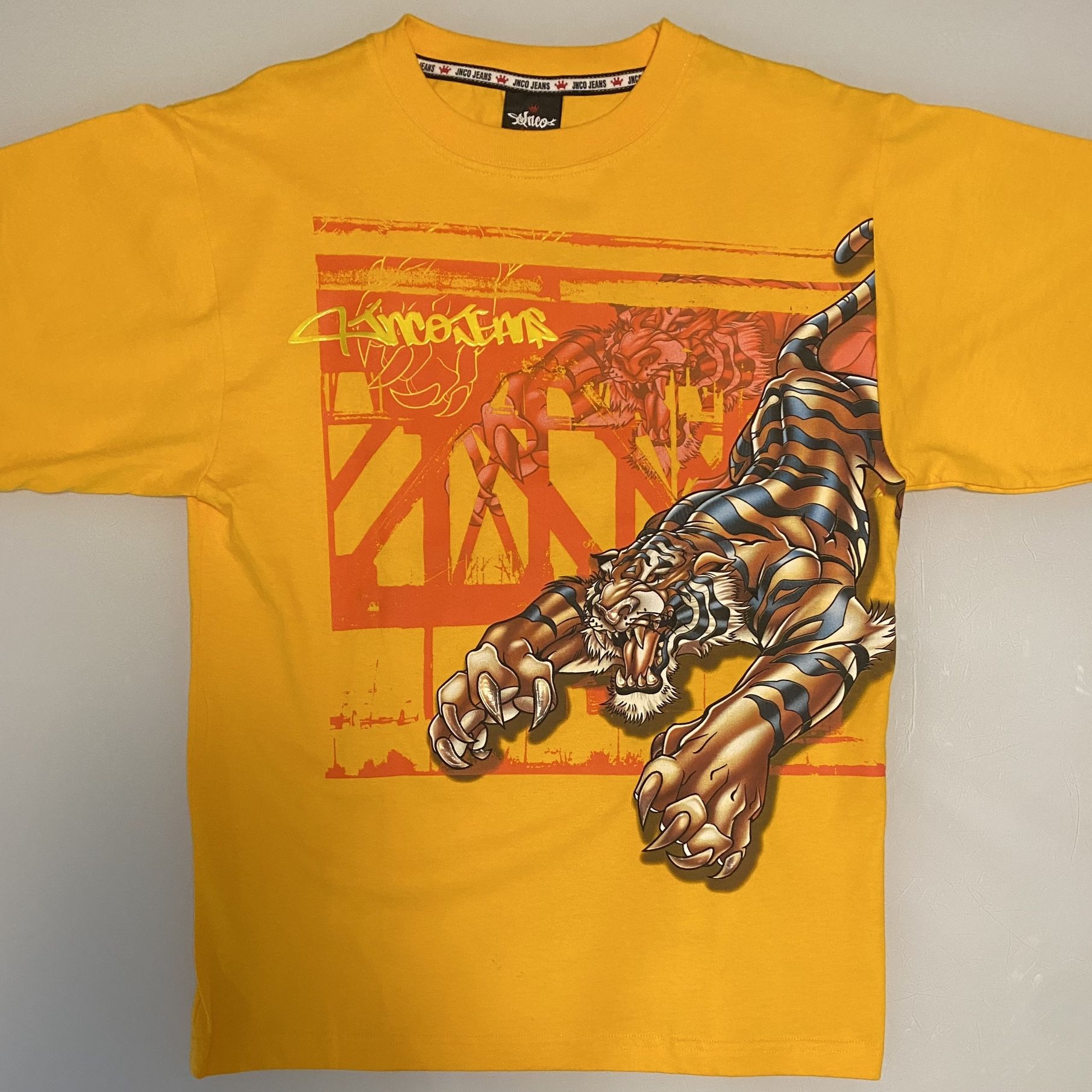 jnco Jeans T-shirt, size XL, featuring a tiger on the fron