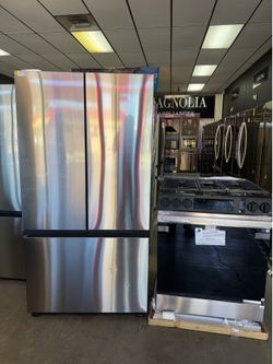 Samsung Bespoke Refrigerator & Slide In Range Set
