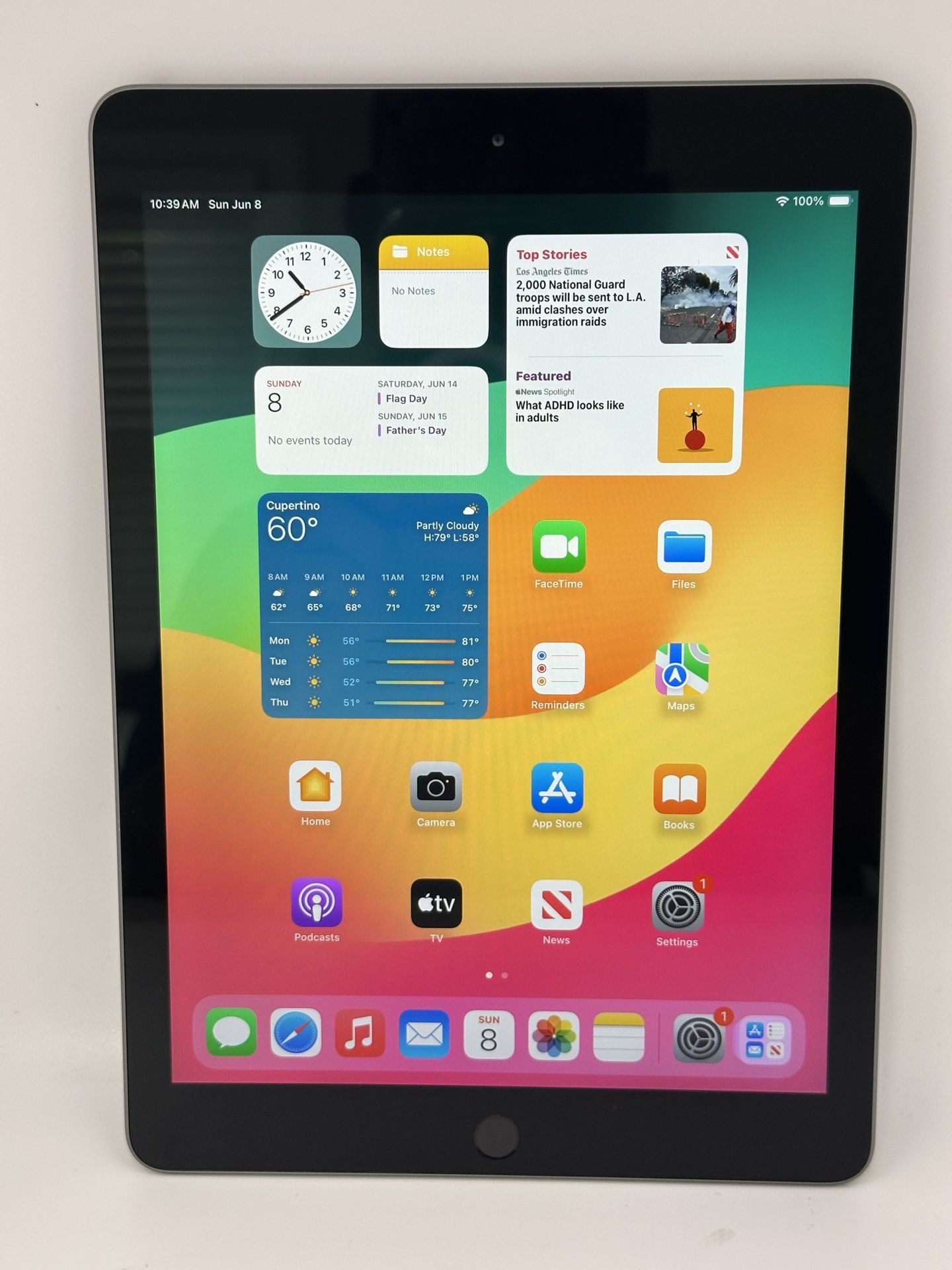 Apple iPad 6th Tablet 9.7 inch 32GB