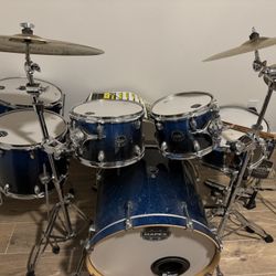 Mapex 6 Piece Drumset!
