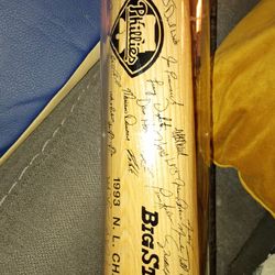 1993 N.L. Champs Phillies autographed whole team. 726/1000
