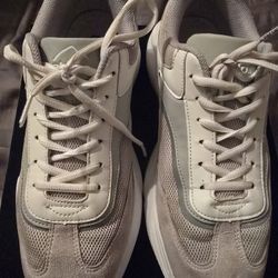 Women's Shoes Size 10