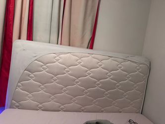 Queen mattresses