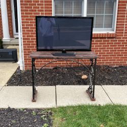 45in. LG Television (TV)