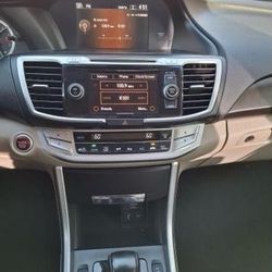 Mileage 149,000 miles Engine 2.4L V6 Drivetrain FWD CVT Transmission Automatic (4-Speed) Exterior Color Beige Interior Color Beige 