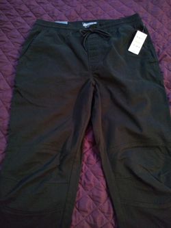 Black pants men size large new never worn
