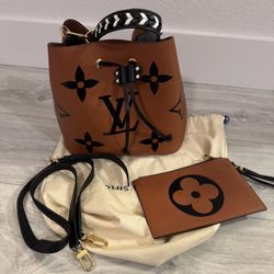 Louis Vuitton NeoNoe MM