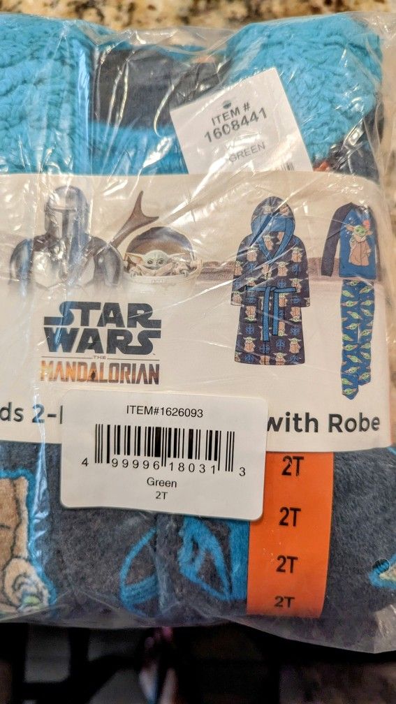 Kids 2 Piece Pajama Set With Robe