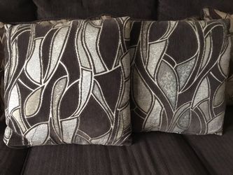 Nice brown beige color pillows 20x20 $14.