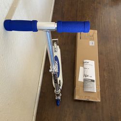 Razor 2-wheel Kick Scooter (brand new)