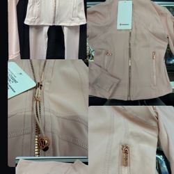 LULULEMON DEFINE SET SIZE 2