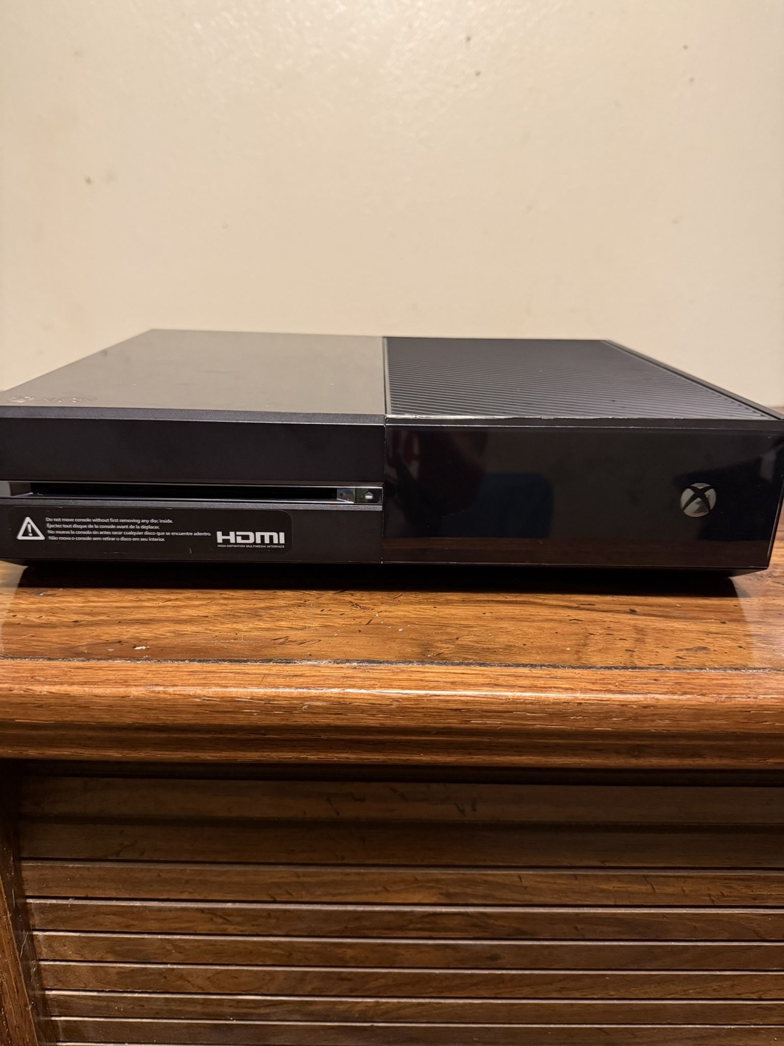 XBOX ONE 1TB