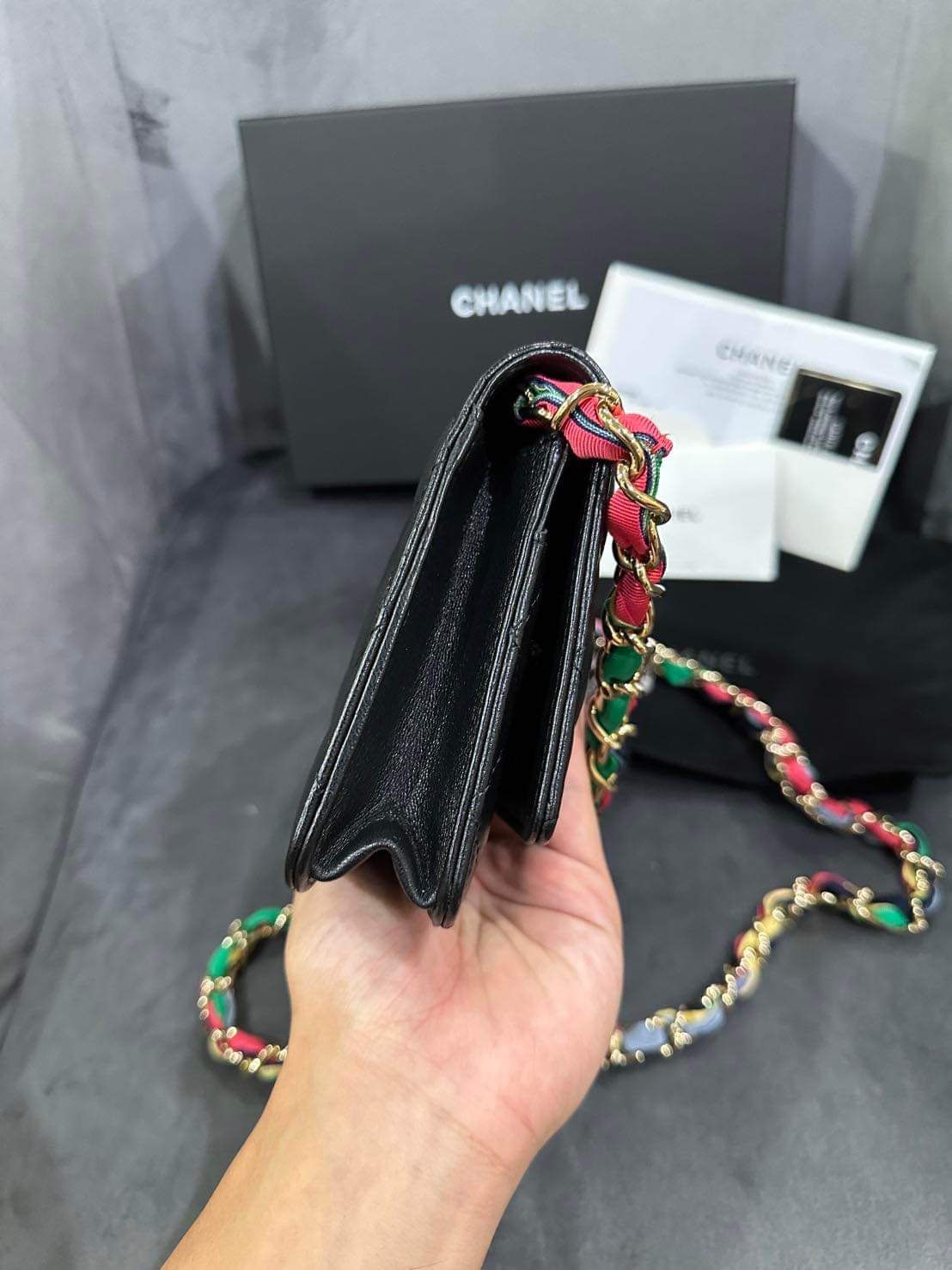 Chanel WOC: How to Shorten the Strap 