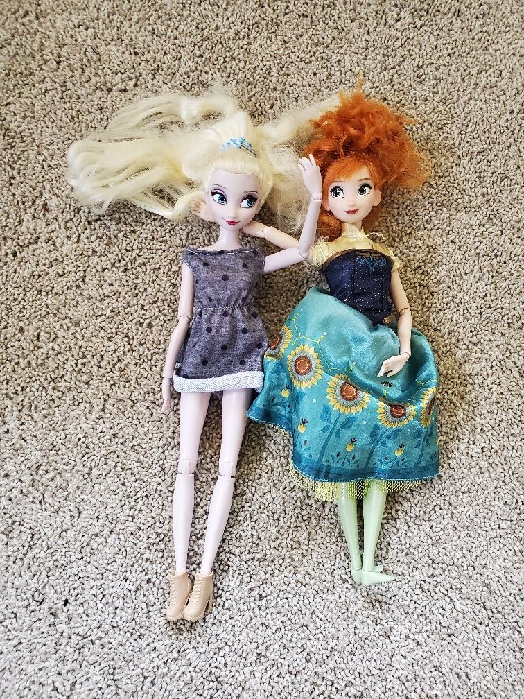 Kids dolls. Both like new. Both 4.99