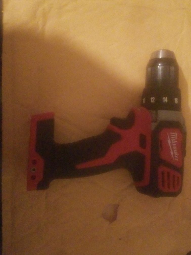 Milwaukee 1/2 Drill/ Driver M18V