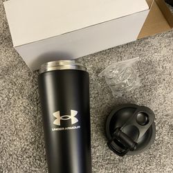 Under Armour Insulated Protein Shaker Tumbler