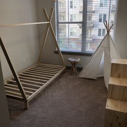 Kids tent twin bed with mattress