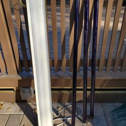 Lithonia Lighting White Light Fixture Housing 607204 & 3 - 4 Foot Florescent Bulbs GE Black Light 