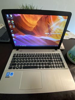 15” Axis Laptop Perfect Condition