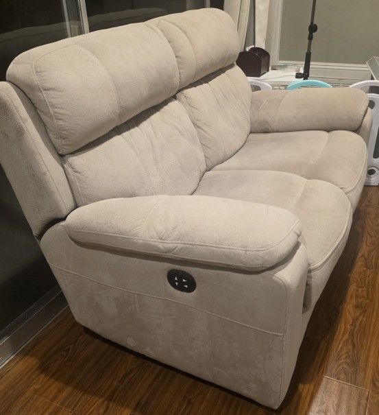 Reclining Loveseat