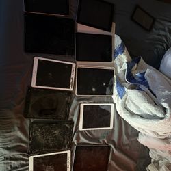 11 Broke Screen/passcode Locked iPads 