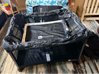4moms Breeze Playard + Bassinet System w/Travel bag