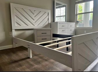 Upgrade your space with this stunning modern bedroom set—Full or Queen