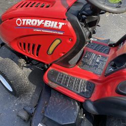 Troy-bilt Riding Mower 54in Deck Cut V-twin 22hp Auto Cruise 