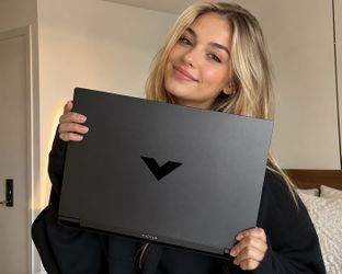 Victus Gaming Laptop RTX 5060 AMD Ryzen 7