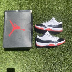 Jordan 11 Low Concord