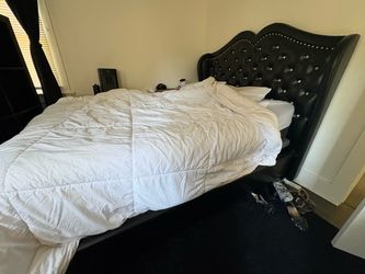 Queen size tufted bed frame