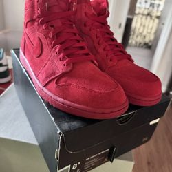 Jordan 1 Retro Red Suede Size 8.5 Asking Fro 300 OBO 