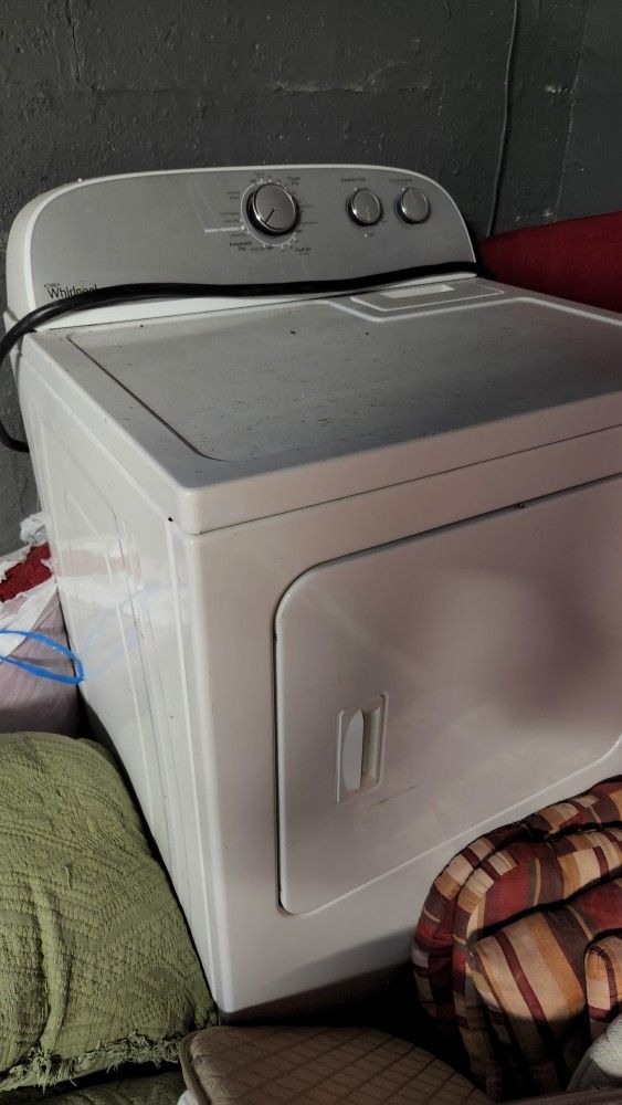 MOVING need to get rid of fast, Gas Dryer *works perfectly* Sorry about the clutter in the background