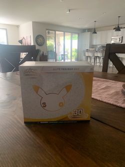 Pokemon 30th celebrations etb