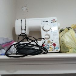 Sewing Machine (Brother)