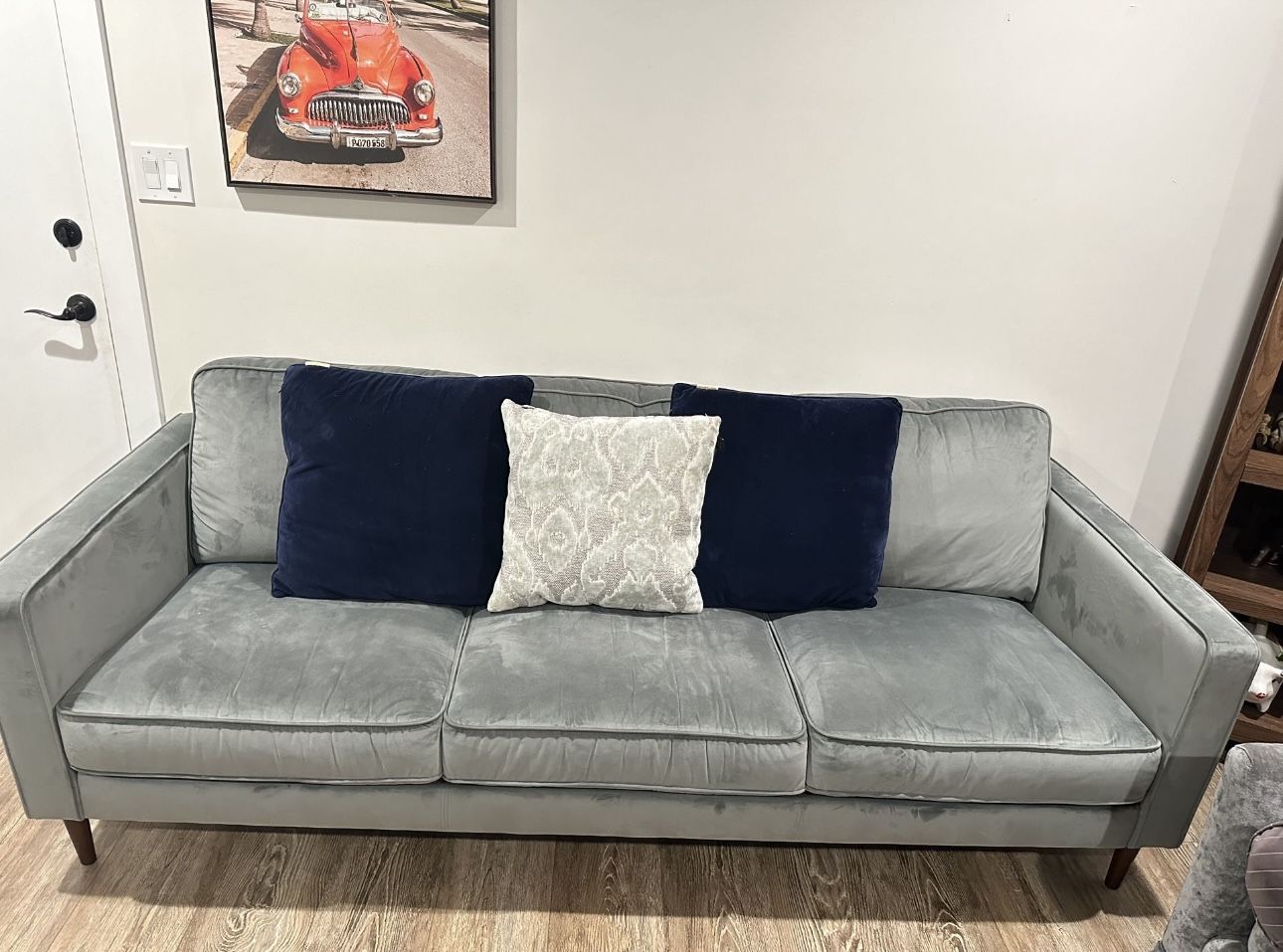 couch includes pillow