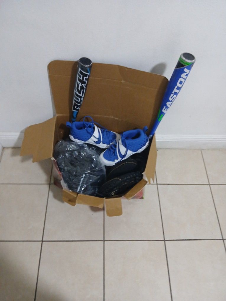 All Rawlings Baseball Branded Baseball catcher beginner set 11-13