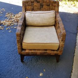 Pottery Barn Wicker Arm Chair W $95 Zippered Cushions