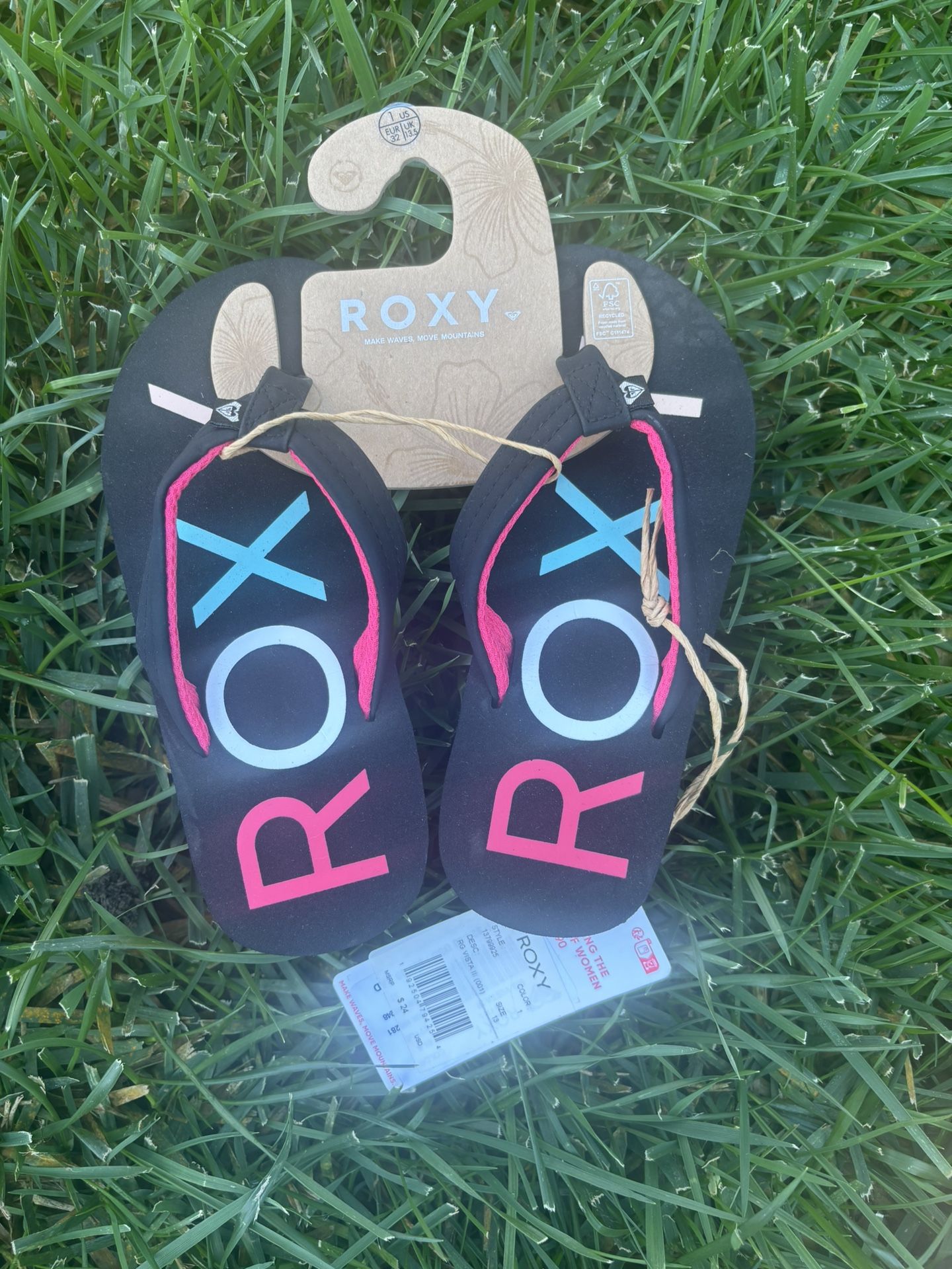 Girls Roxy Sandals Size 13 Kids
