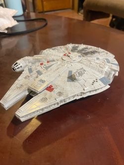 Millennium Falcon toy