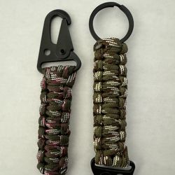 Survival Key Chain With Paracord And Eagle Mouth Buckle