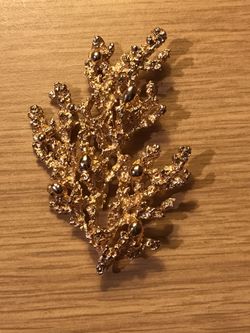 Vintage Napier signed Sea Coral pin brooch.