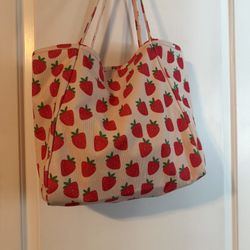 Strawberry 🍓 Purse 