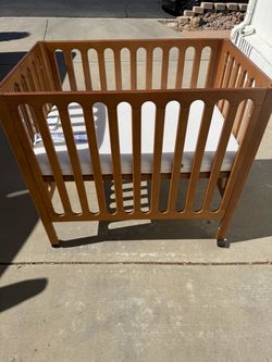 Newton baby Mini Crib