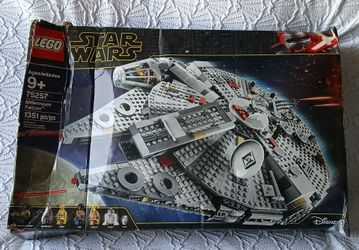 LEGO Millenium Falcon set